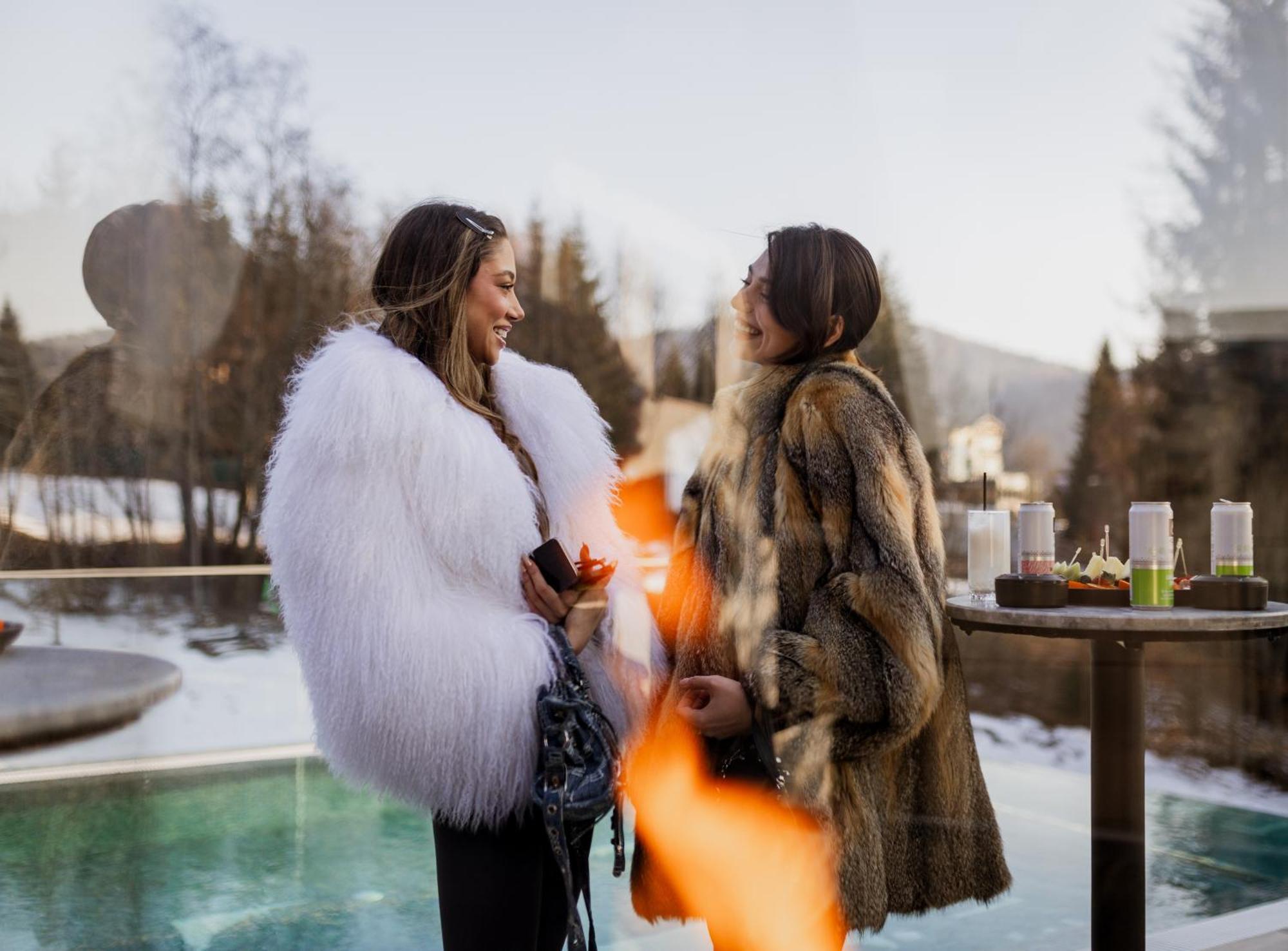 Elexus Boutique Hotel Предеал Екстериор снимка