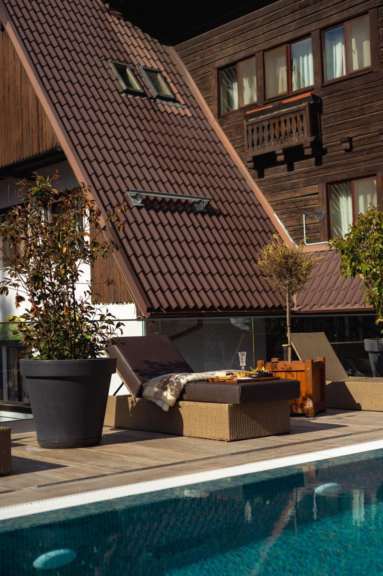 Elexus Boutique Hotel Предеал Екстериор снимка