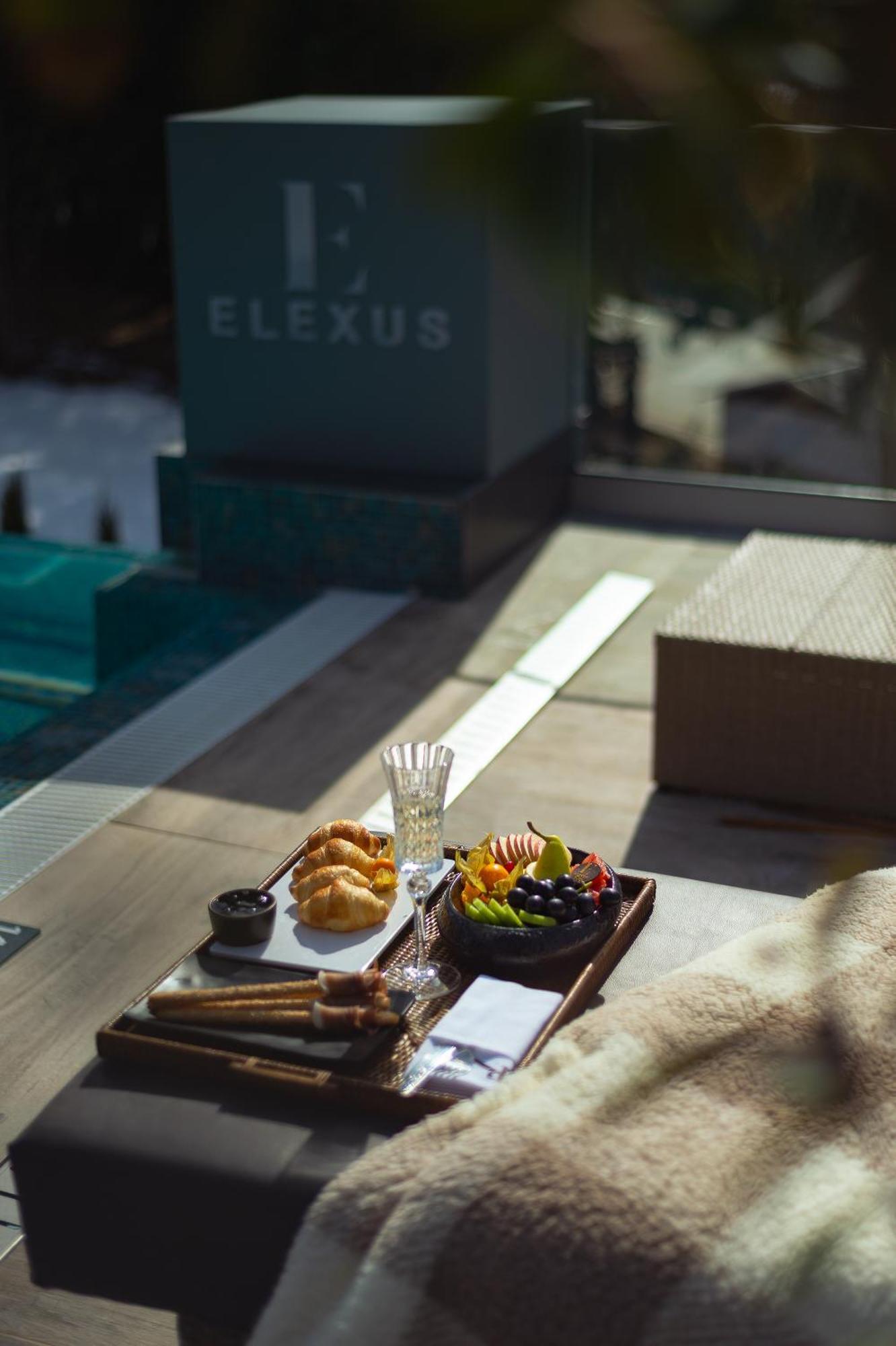 Elexus Boutique Hotel Предеал Екстериор снимка
